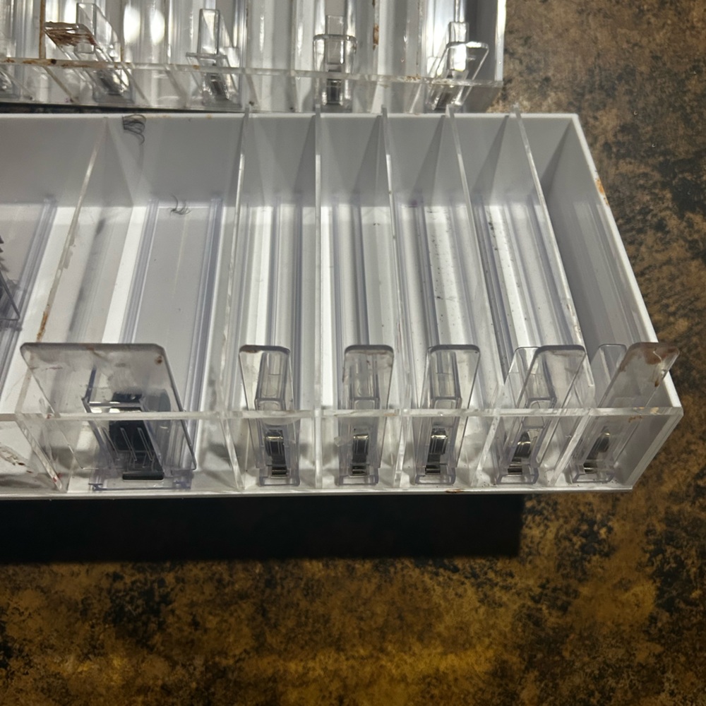 Slide and stack compartments - Picture 4 of 4